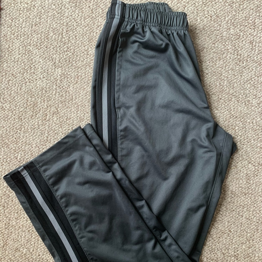 Nike Men’s sweat pants!